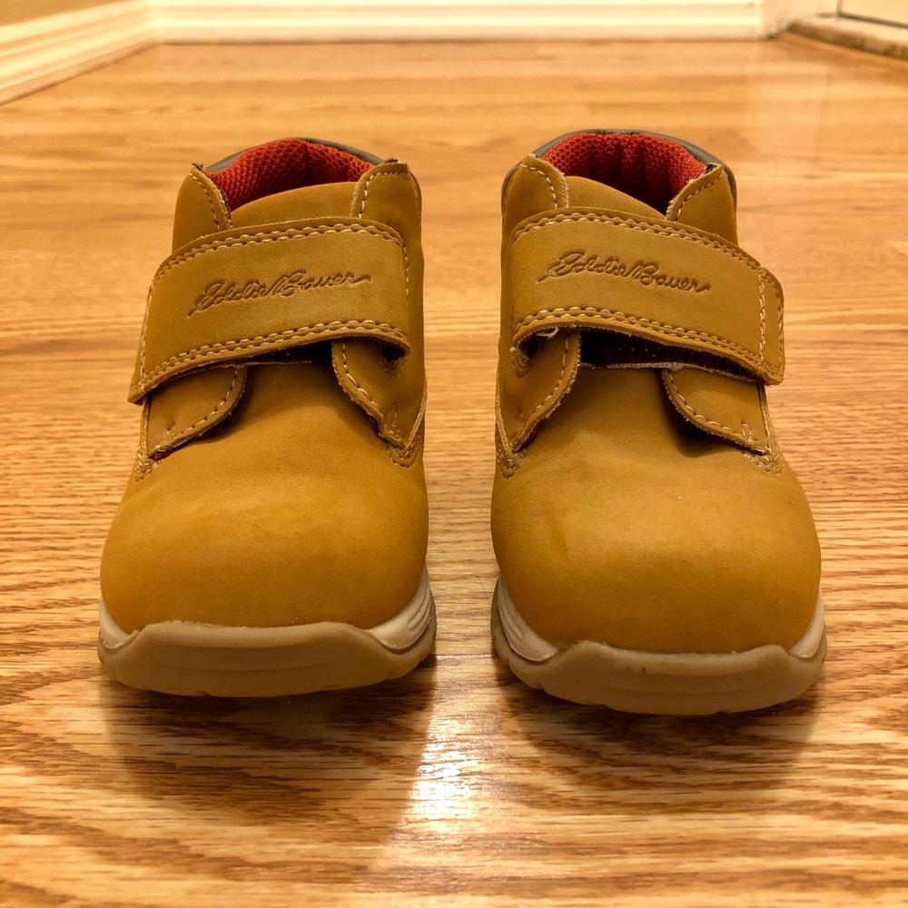 Eddie Bauer Boots (Size 6 in Baby Shoes)